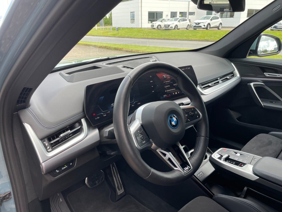 BMW iX1 eDrive20 M-Sport 5d