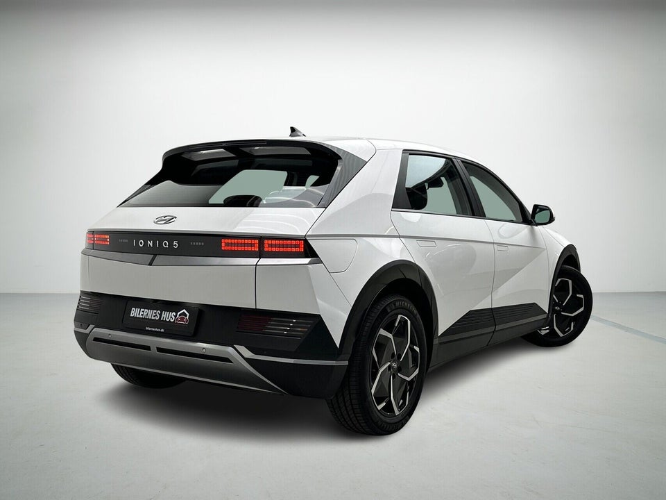 Hyundai Ioniq 5 77 Essential 5d