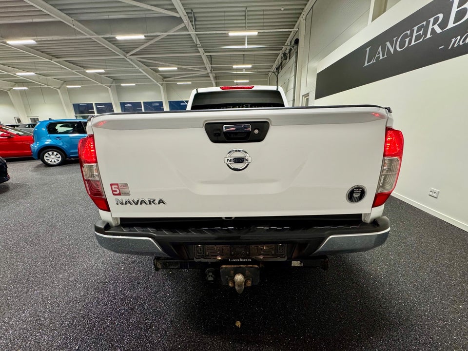 Nissan Navara 2,3 dCi 160 King Cab N-Connecta 2d