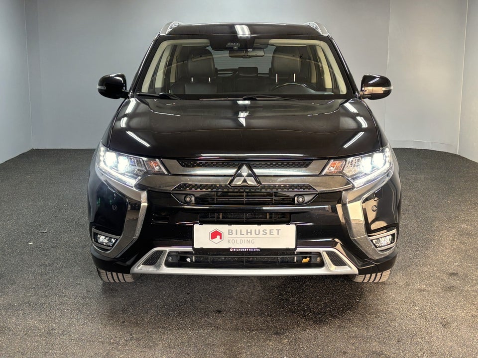 Mitsubishi Outlander 2,4 PHEV Intense CVT 4WD 5d