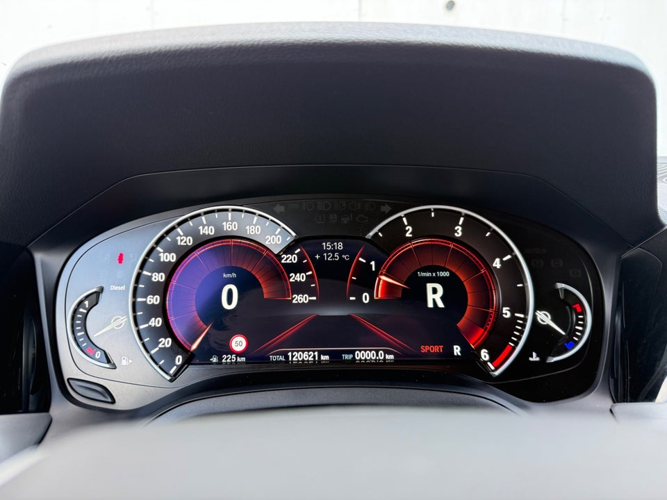BMW 320d 2,0 Touring Connected aut. 5d
