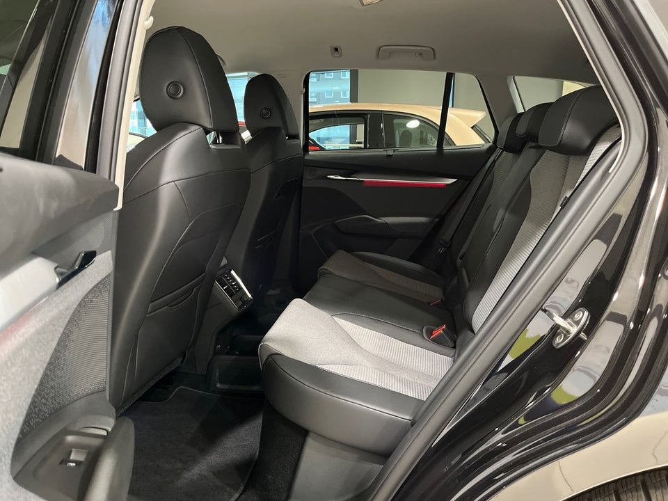 Skoda Enyaq 60 iV Premium 5d