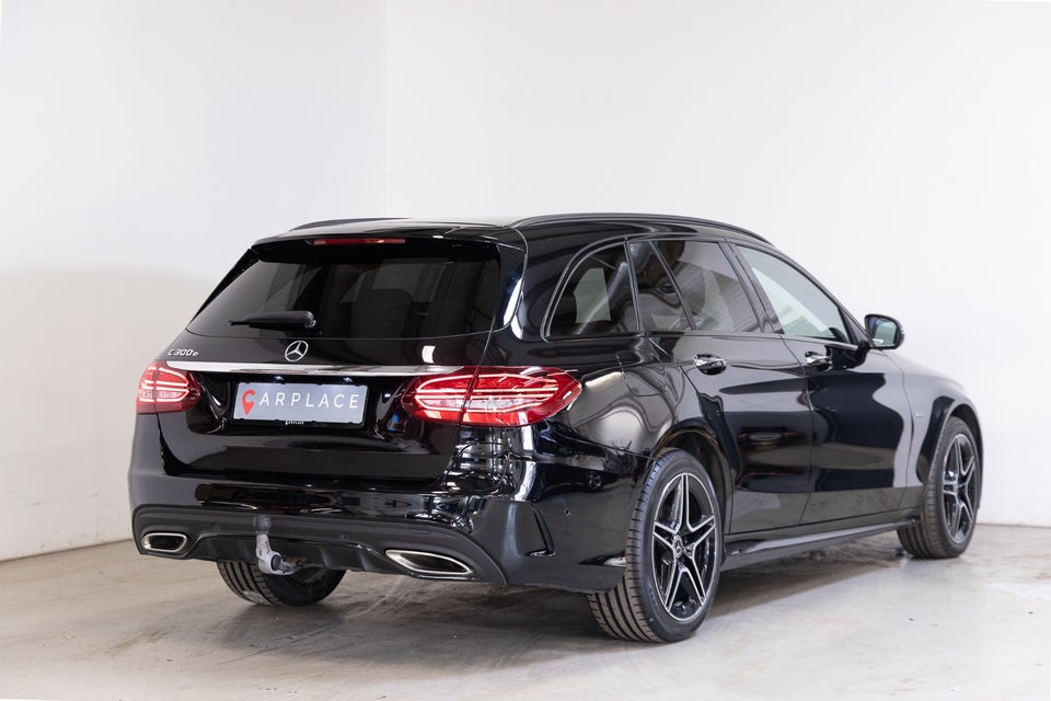 Mercedes C300 e 2,0 AMG Line stc. aut. 5d