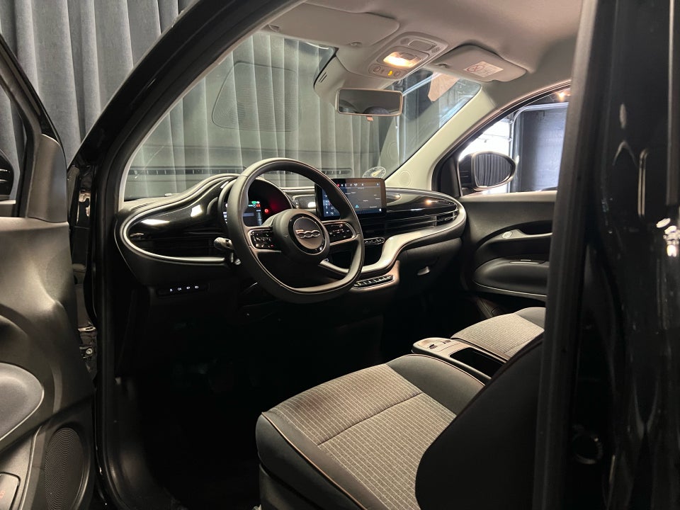 Fiat 500e 42 Icon 3d