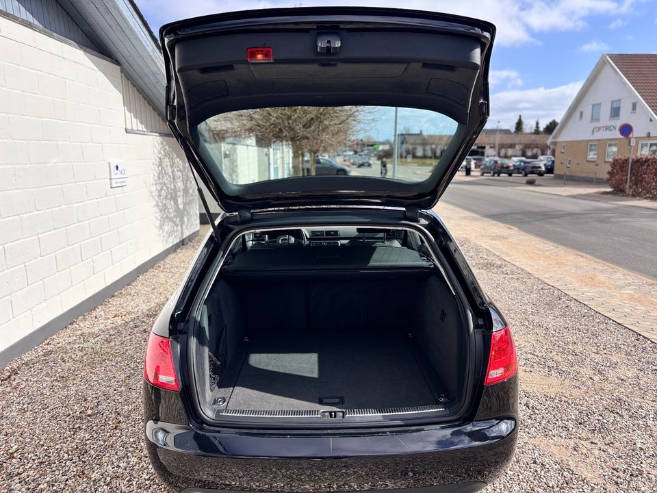 Audi A4 1,6 Avant 5d