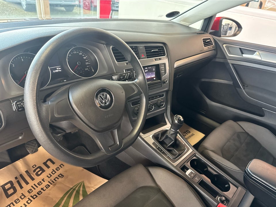 VW Golf VII 1,6 TDi 110 Comfortline 5d