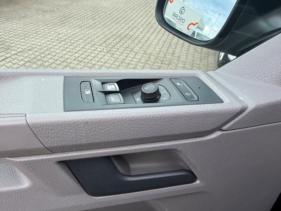 VW Transporter 2,0 TDi 150 Kassevogn DSG lang