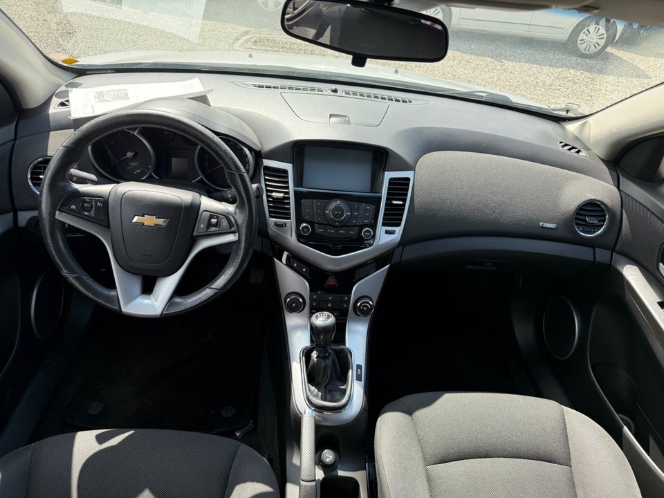 Chevrolet Cruze 1,8 LT 5d