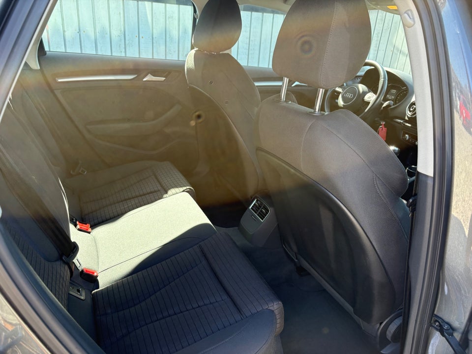 Audi A3 1,4 TFSi 150 Ambition Sportback 5d