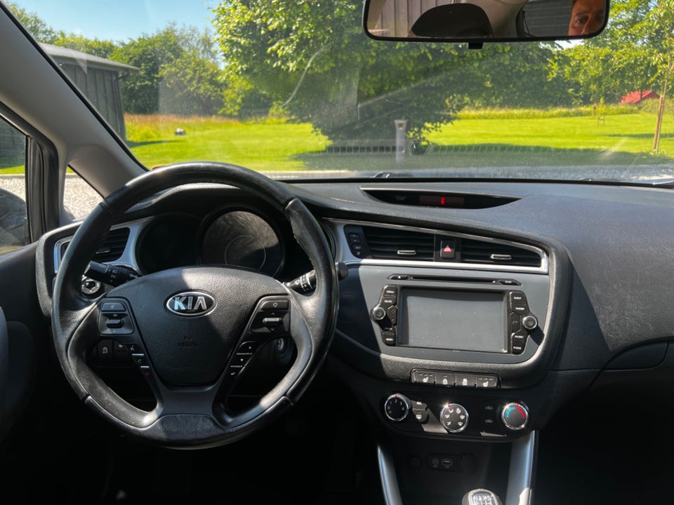 Kia Ceed 1,4 CVVT Style+ Clim 5d