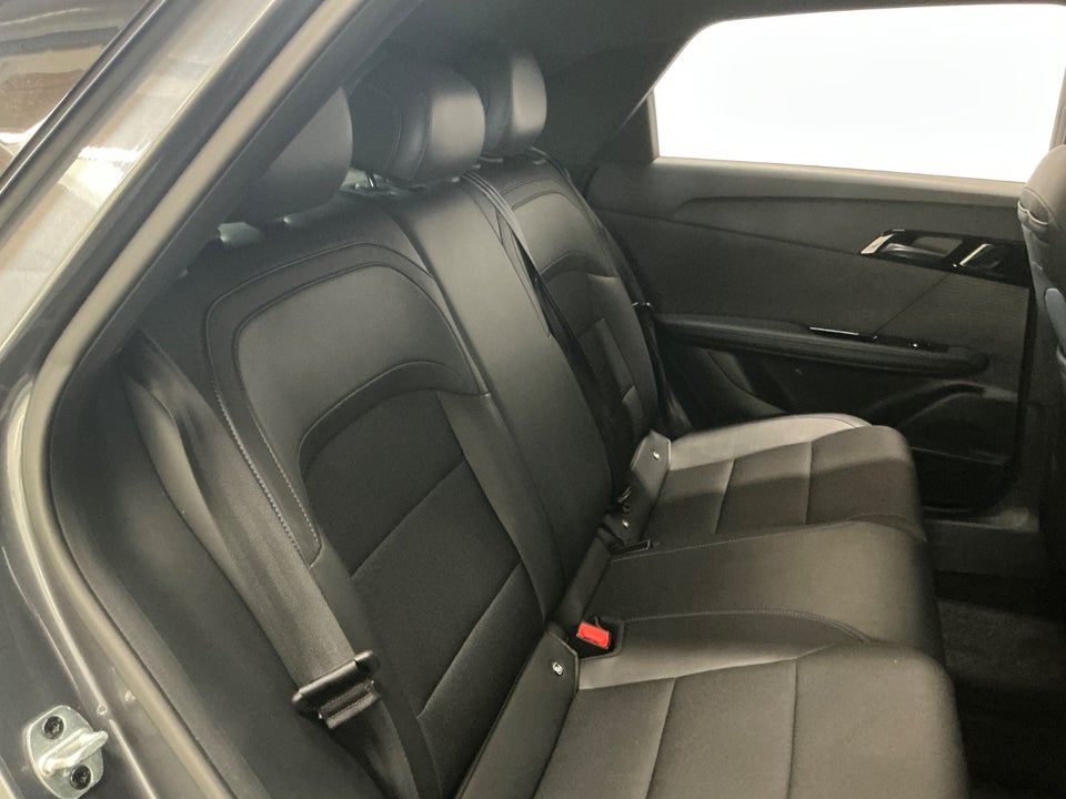 MG 4 77 Luxury Extended Range 5d