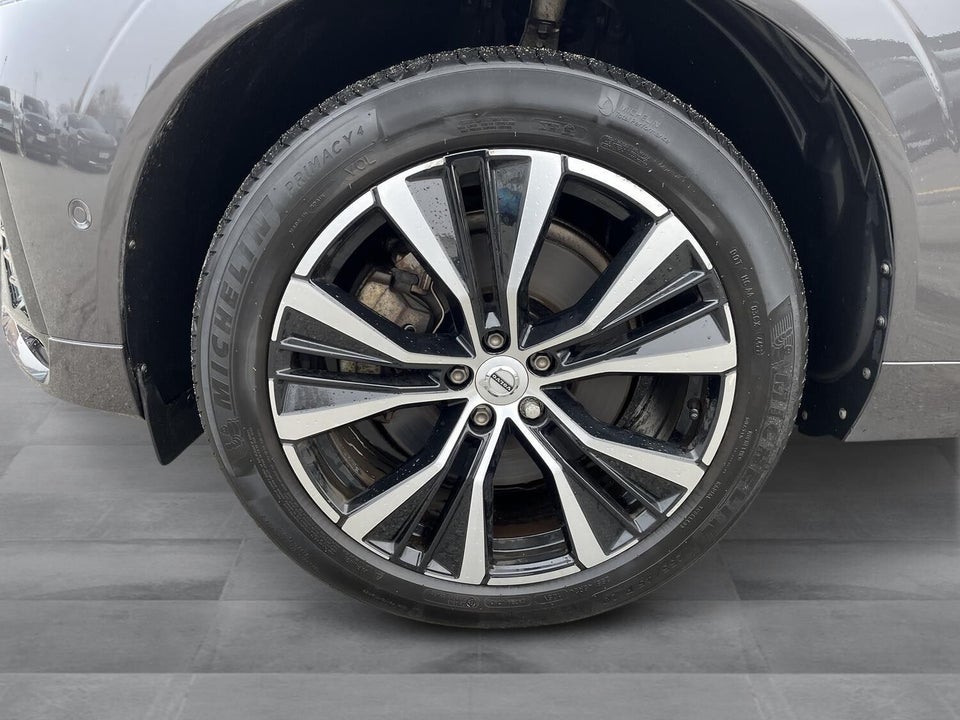 Volvo XC60 2,0 T6 ReCharge Ultimate Dark aut. AWD 5d