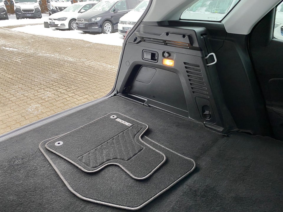 Peugeot 3008 1,5 BlueHDi 130 Edition:210+ EAT8 Van 5d