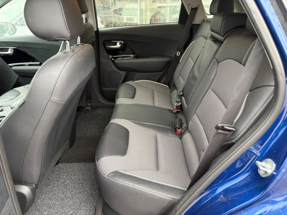 Kia e-Niro 64 Advance 5d