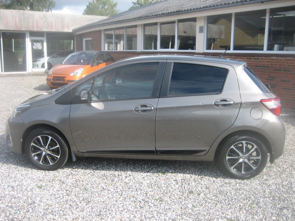 Toyota Yaris 1,5 VVT-i T2 Premium 5d