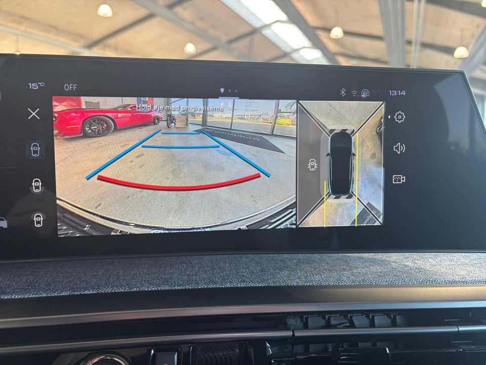 Peugeot e-3008 77 GT Pack 5d