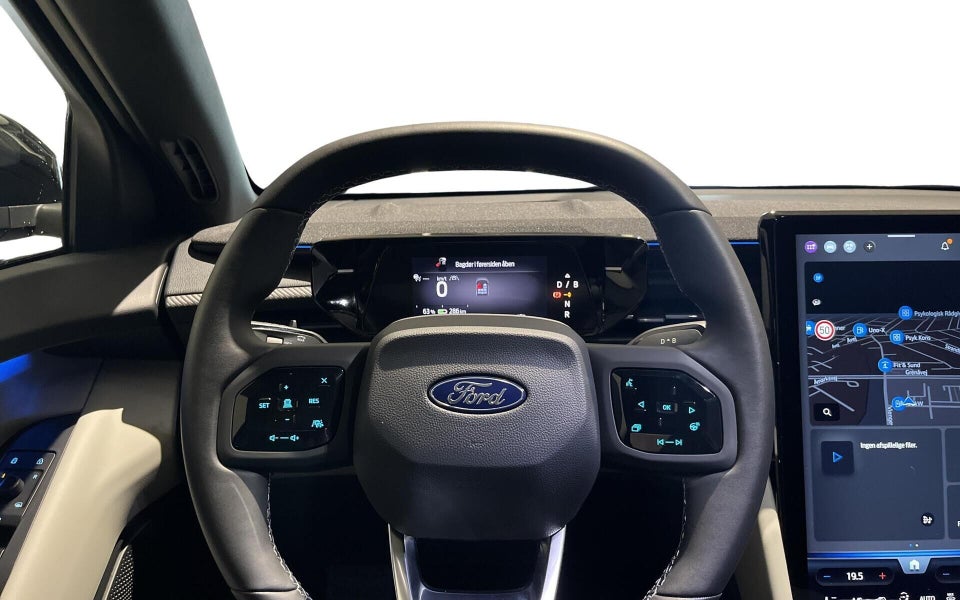 Ford Explorer 82 Premium Extended Range 5d