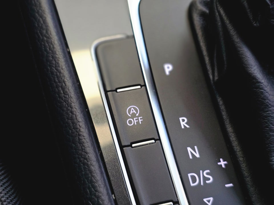 VW Golf VII 1,5 TSi 130 Comfortline DSG 5d