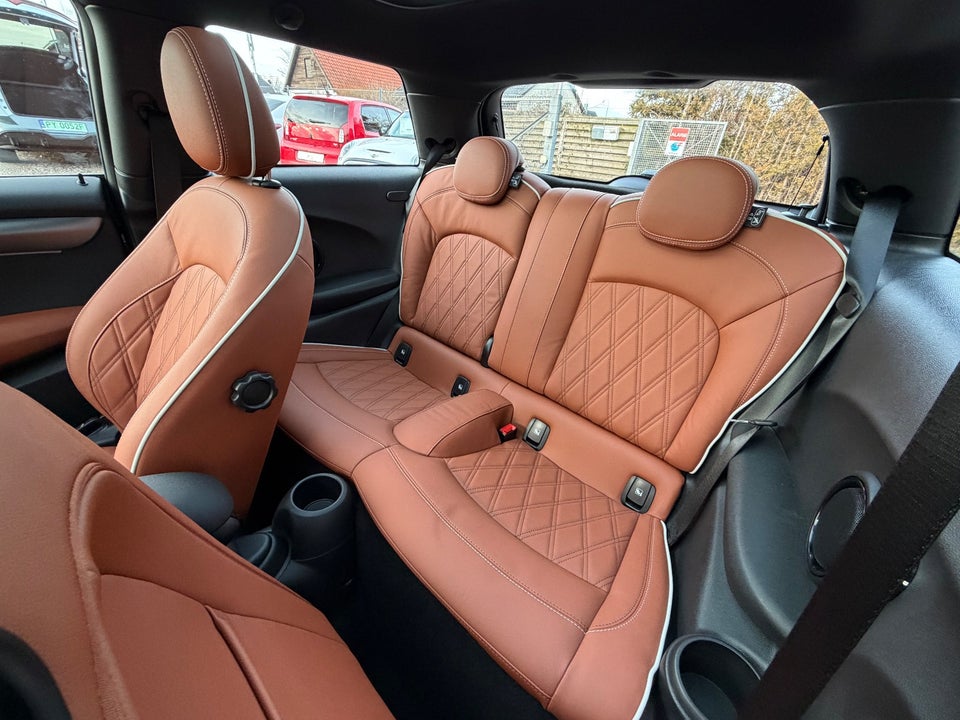 MINI Cooper SE Maximise 3d