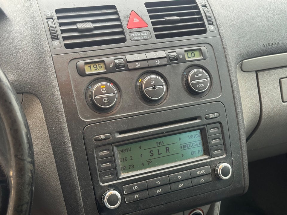 VW Touran 2,0 TDi 140 Trendline 5d