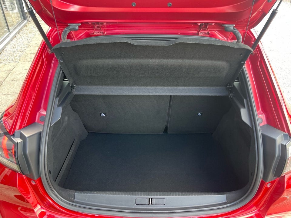 Peugeot 208 1,2 PureTech 100 Allure+ 5d