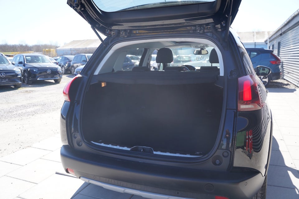 Peugeot 2008 1,2 PureTech 130 Allure Sky 5d