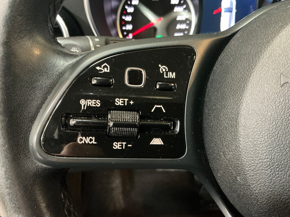 Mercedes C300 de 2,0 Avantgarde stc. aut. 5d