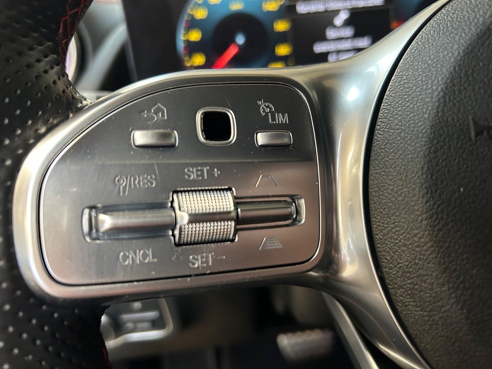 Mercedes EQA350 AMG Line 4Matic 5d