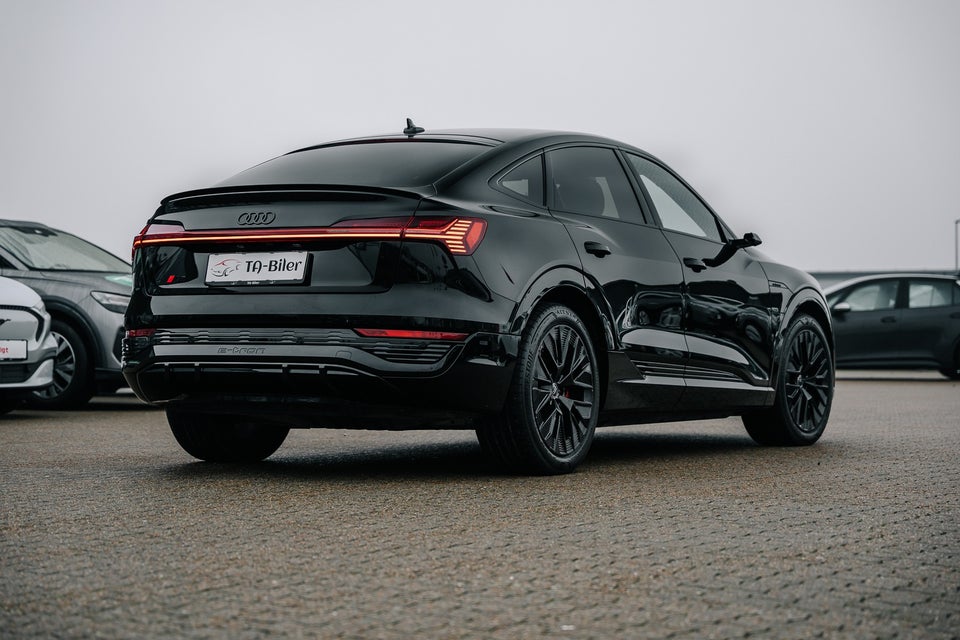 Audi Q8 e-tron 50 S-line Sportback quattro 5d