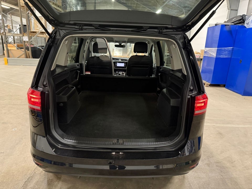 VW Touran 2,0 TDi 122 Comfortline Van 5d