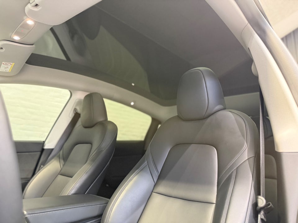 Tesla Model Y RWD 5d