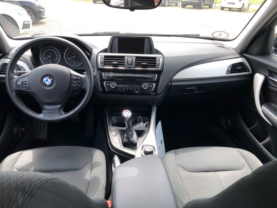 BMW 118i 1,5 Advantage 5d
