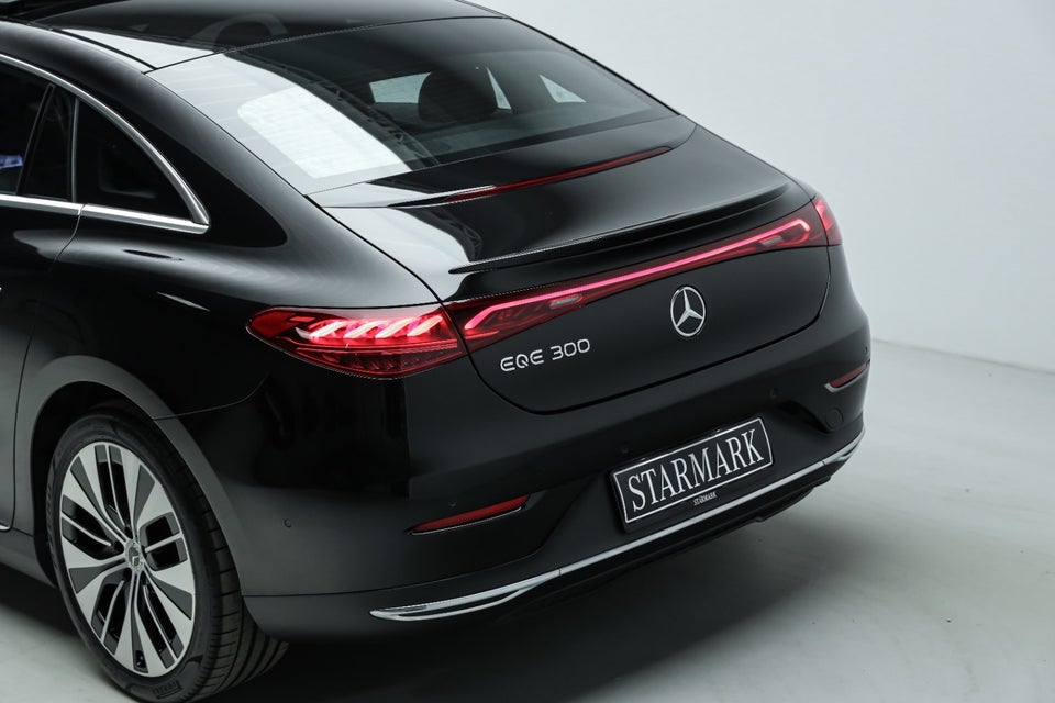 Mercedes EQE300 Electric Art 4d