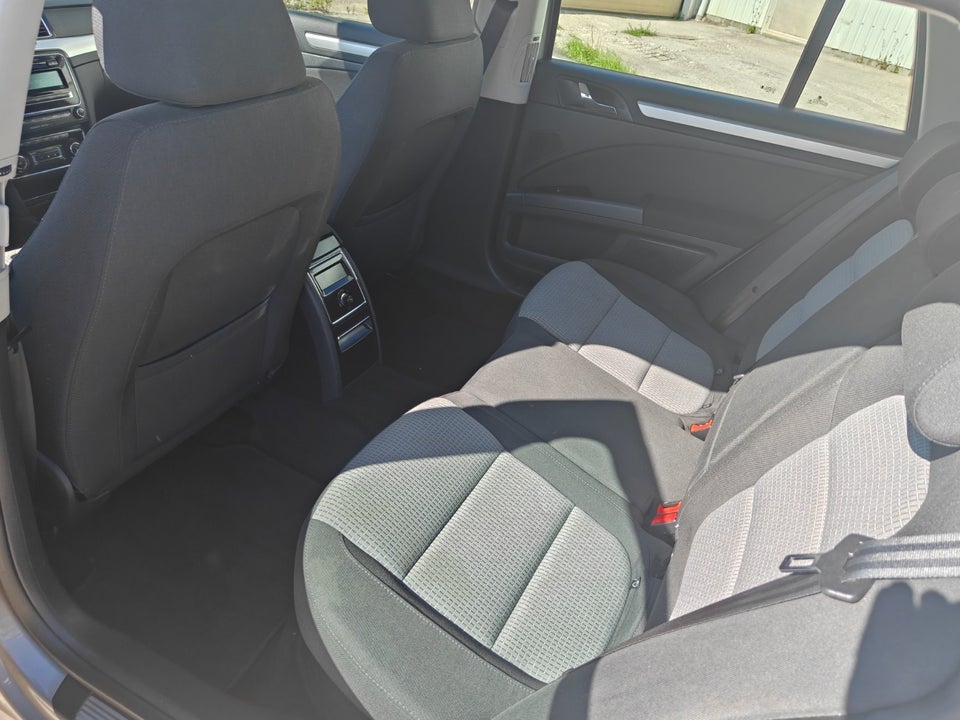 Skoda Superb 1,6 TDi 105 Ambition Combi GreenLine 5d
