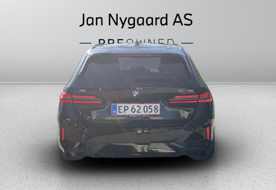 BMW i5 eDrive40 Touring Supercharged 5d