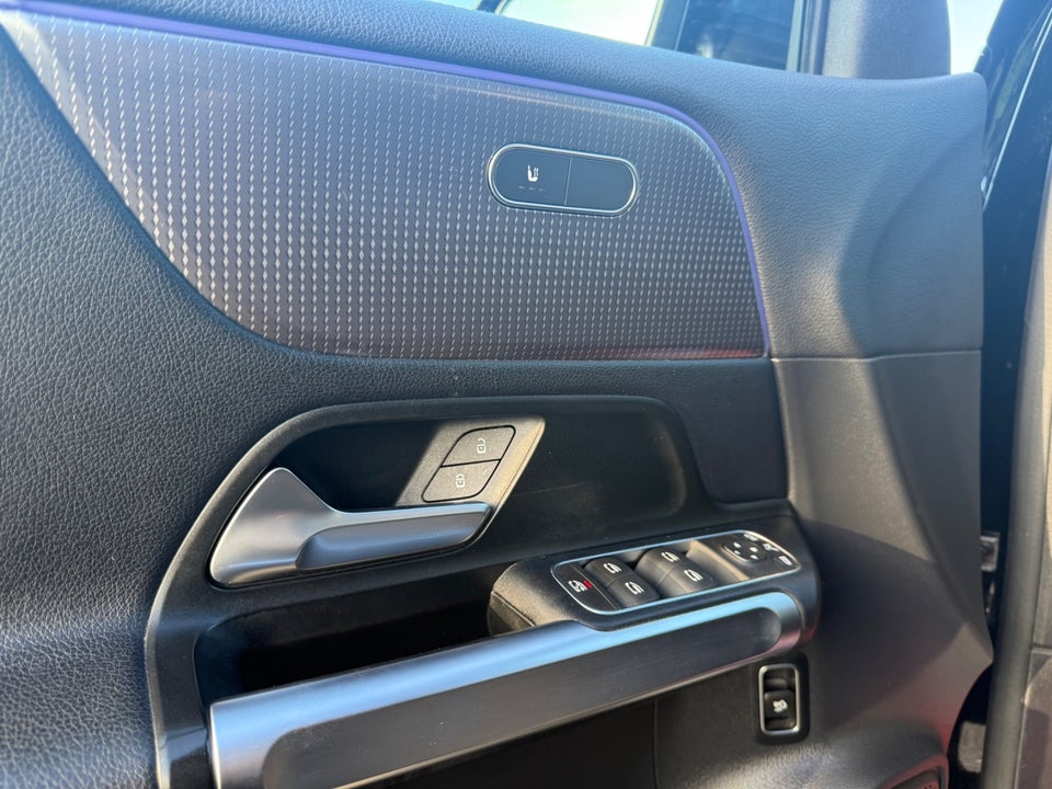 Mercedes EQB250+ Progressive 5d