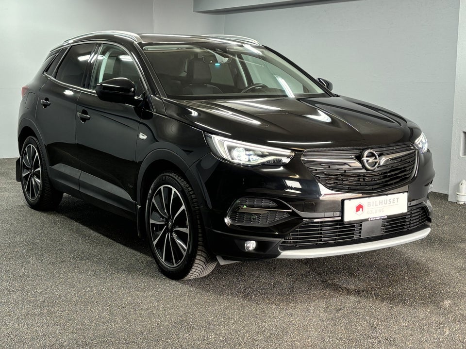 Opel Grandland X 1,6 Hybrid Innovation aut. 5d