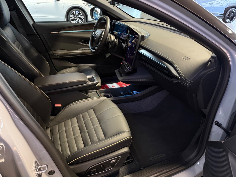 Renault Megane E-Tech 60 Iconic 5d