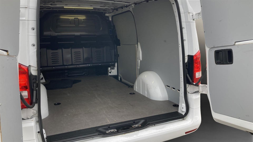 Mercedes Vito 114 2,0 CDi Kassevogn aut. L RWD