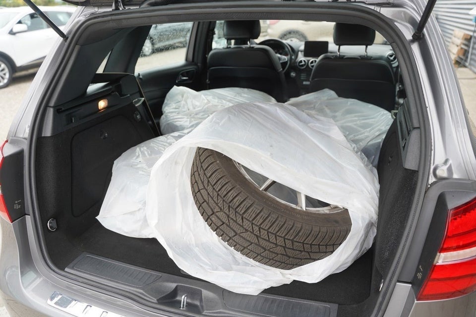 Mercedes B200 1,6 AMG Line aut. 5d