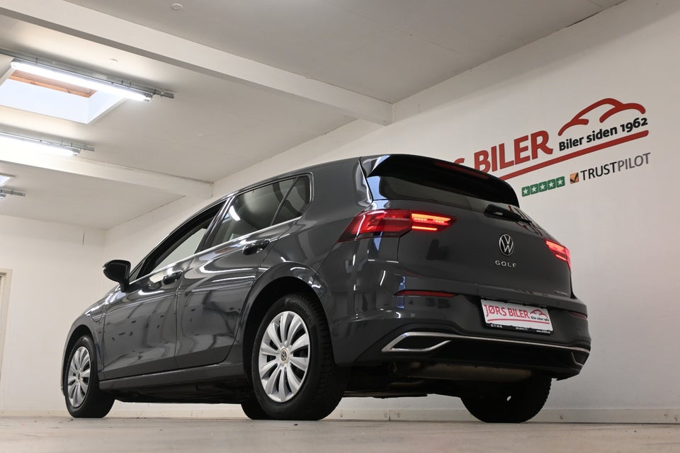 VW Golf VIII 1,4 eHybrid DSG 5d