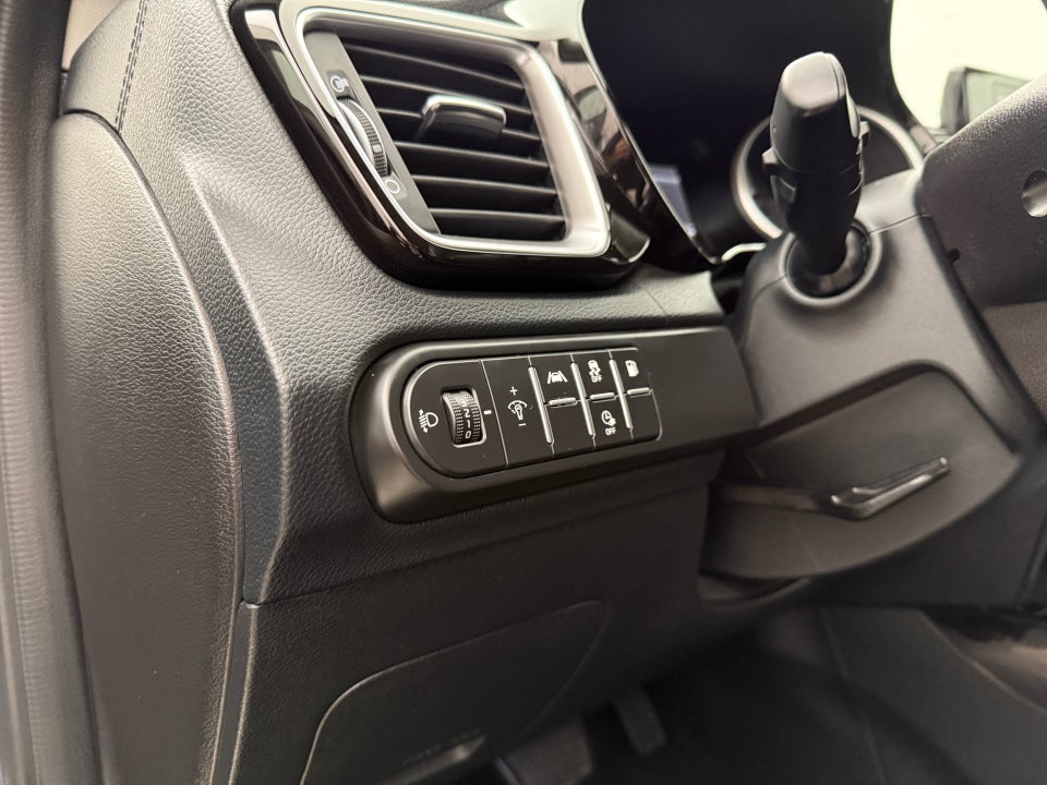 Kia Ceed 1,6 PHEV Prestige SW DCT 5d