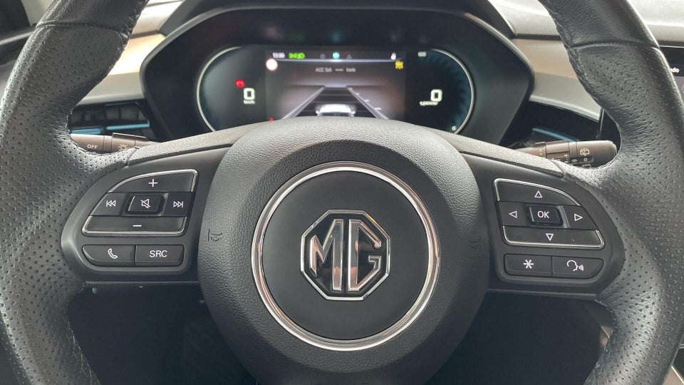 MG MG5 61 Luxury 5d