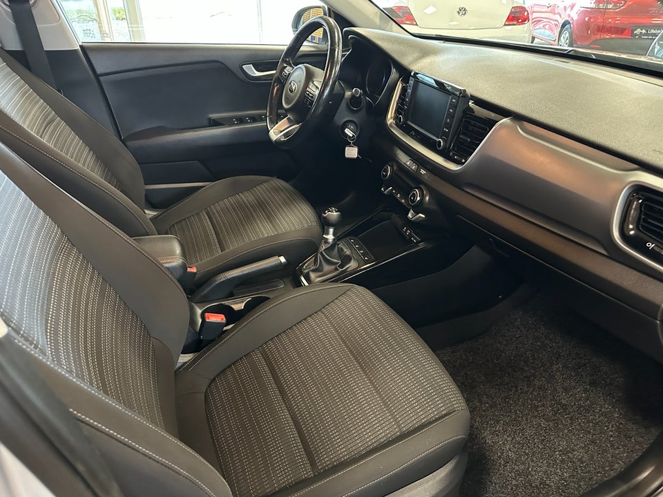 Kia Stonic 1,2 Attraction 5d