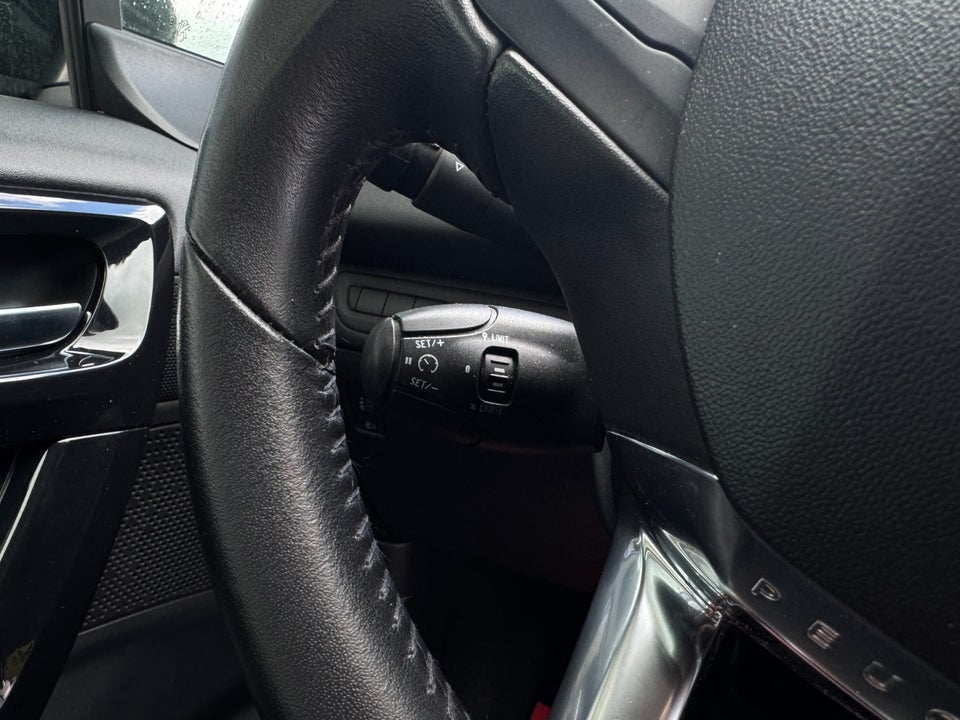 Peugeot 208 1,6 BlueHDi 100 Active 5d
