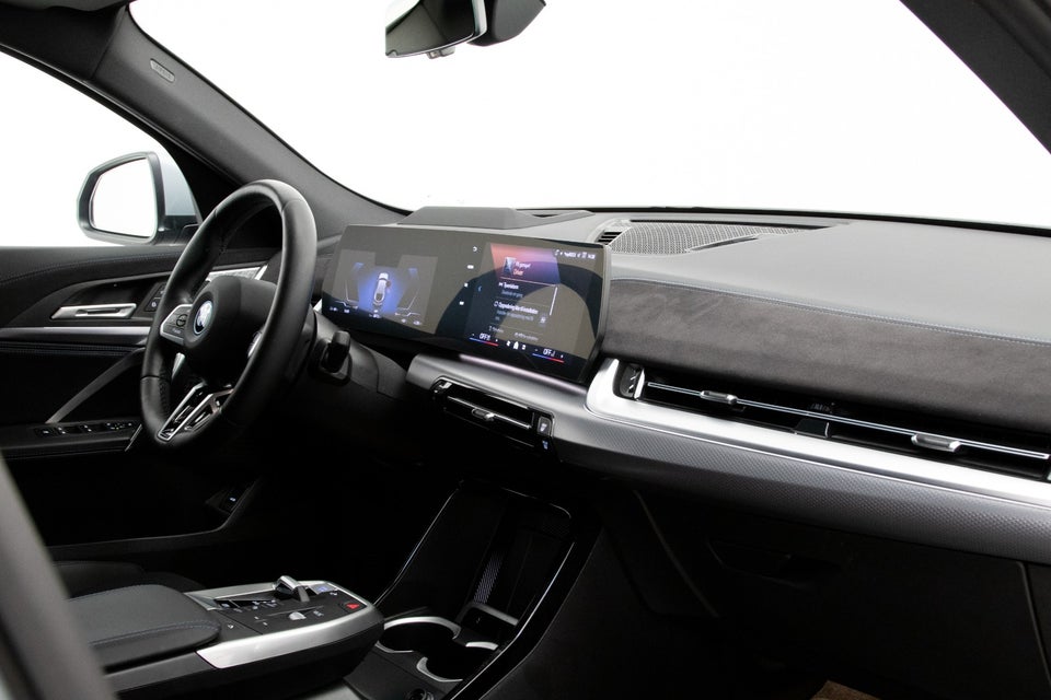 BMW iX2 eDrive20 Fully Charged M-Sport 5d