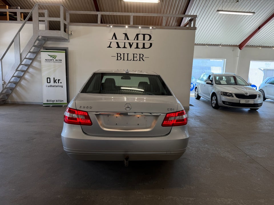 Mercedes E250 2,2 CDi aut. BE 4d
