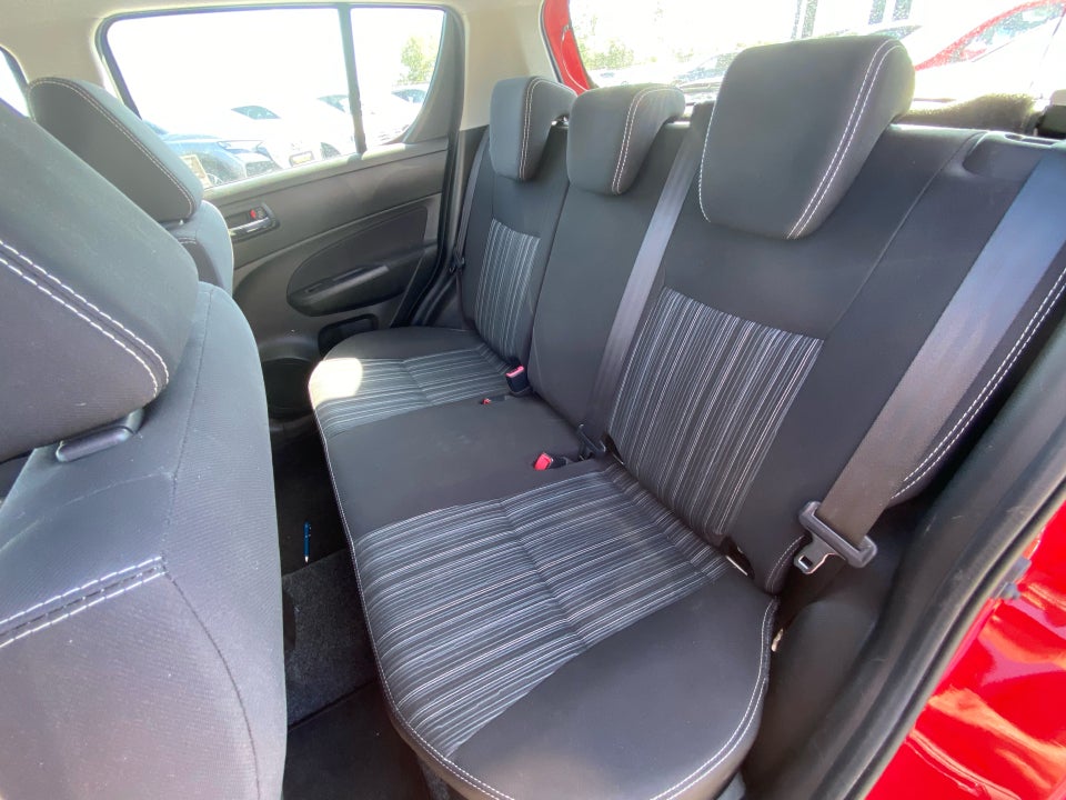 Suzuki Swift 1,2 Dualjet Comfort 5d