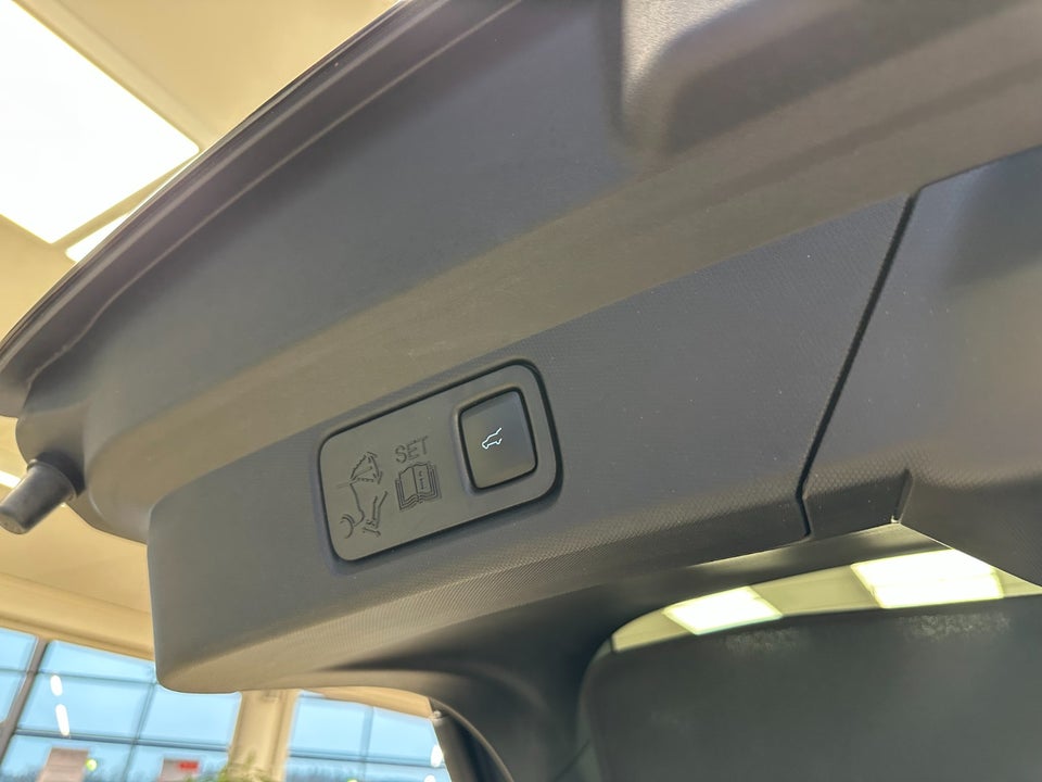 Ford Mustang Mach-E 75 Premium Standard Range 5d