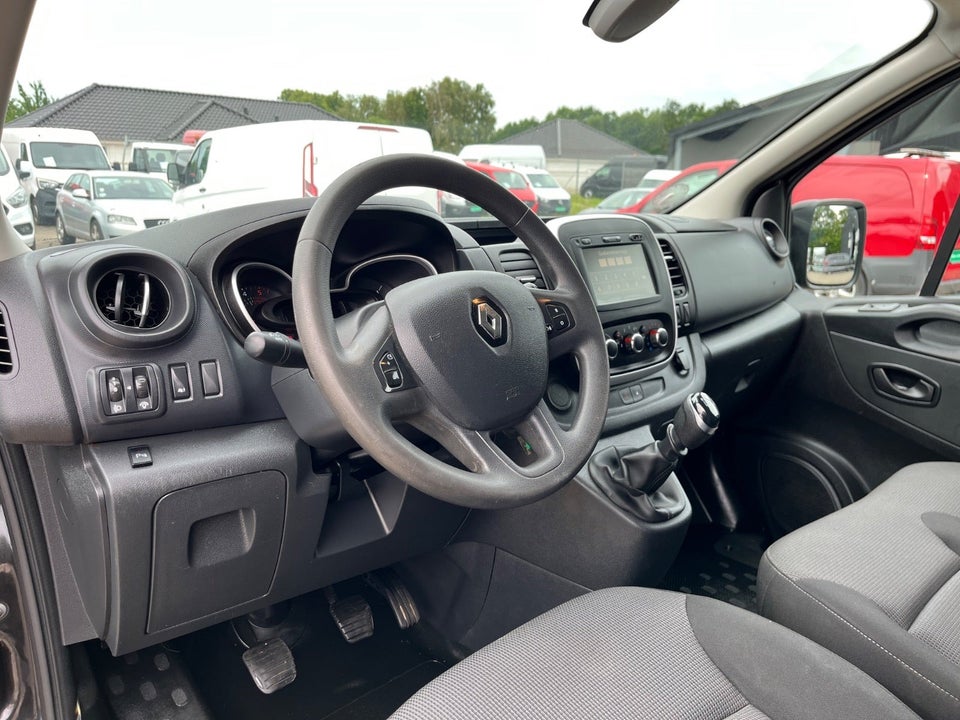 Renault Trafic T29 2,0 dCi 120 L2H1